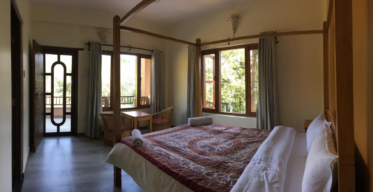 Hidden Paradise Guest House โพคารา ภายนอก รูปภาพ