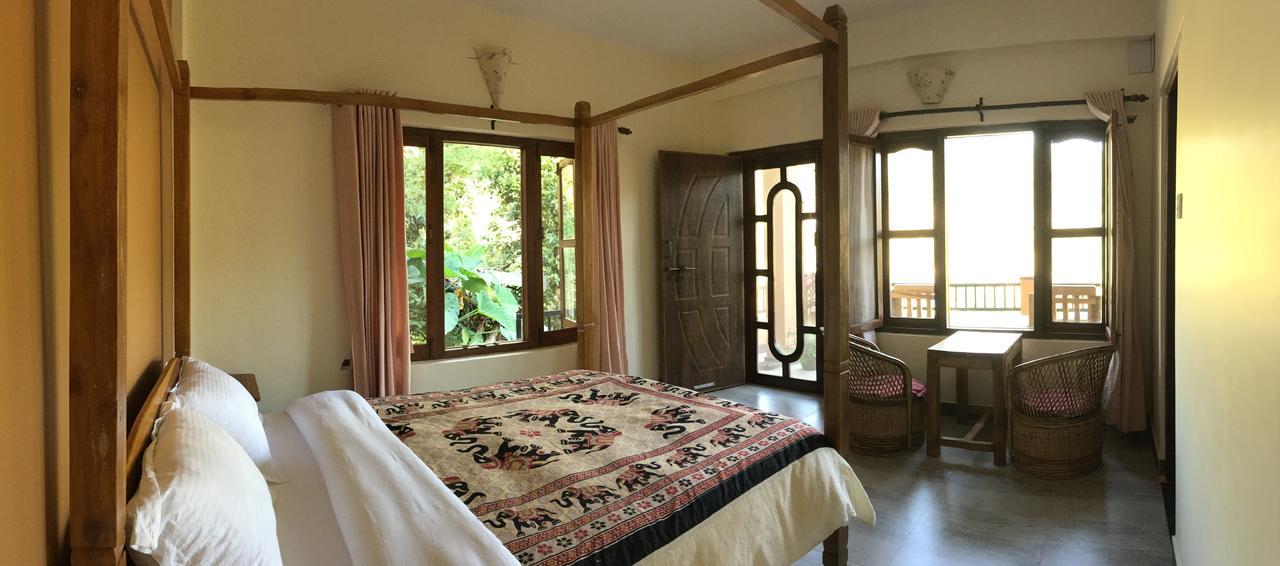 Hidden Paradise Guest House โพคารา ภายนอก รูปภาพ