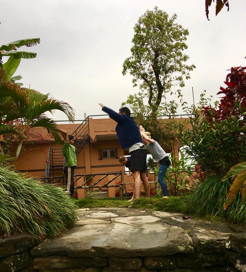 Hidden Paradise Guest House โพคารา ภายนอก รูปภาพ